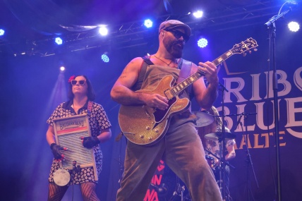 REV PEYTONS BIG DAMN BAND