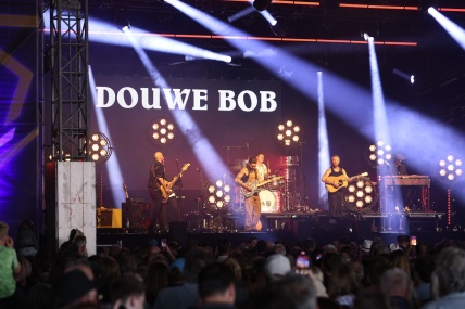 DOUWE BOB