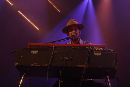 YOUNG GUN SILVER FOX