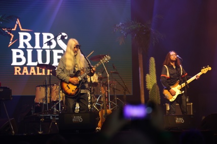 YOUNG GUN SILVER FOX